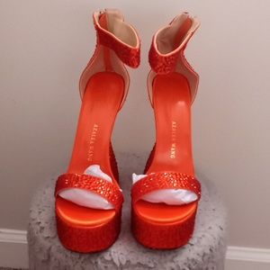 Azalea Wang Livia-Orange My Place or Yours" Chunky Sandal